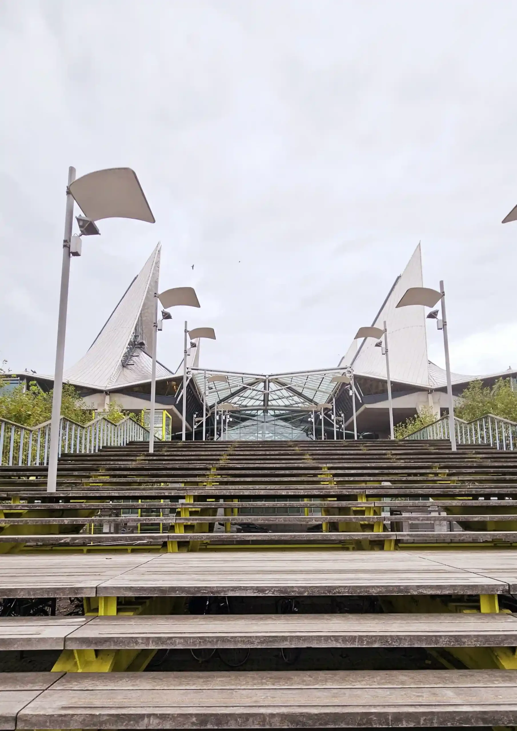Ingang van het gerechtsgebouw in Antwerpen